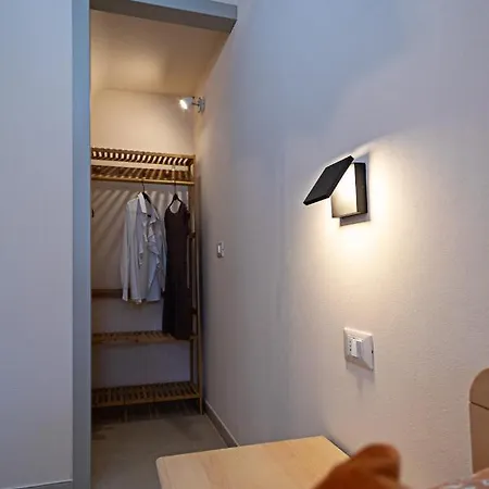 Residenza G&j - Regarda Travel 아파트 라찌제