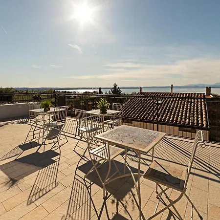 Apartment Residenza G&j - Regarda Travel *