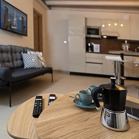 Residenza G&j - Regarda Travel * Lazise