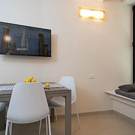 Residenza G&j - Regarda Travel * Lazise