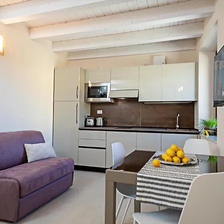 Residenza G&j - Regarda Travel Apartment Lazise