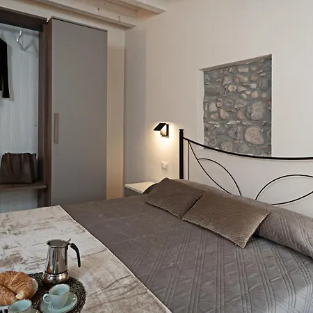 Residenza G&j - Regarda Travel * Lazise