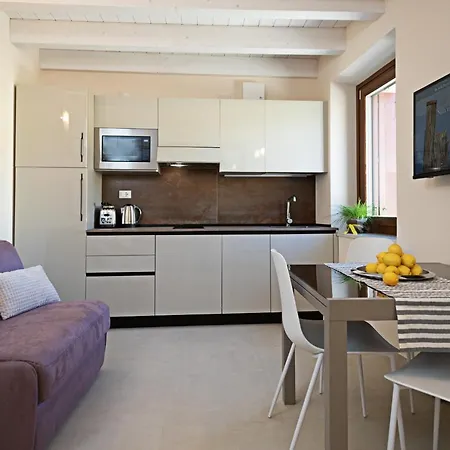 Residenza G&j - Regarda Travel Apartment Lazise