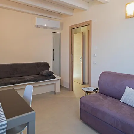 Residenza G&j - Regarda Travel Lazise