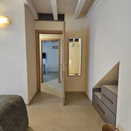 Residenza G&j - Regarda Travel