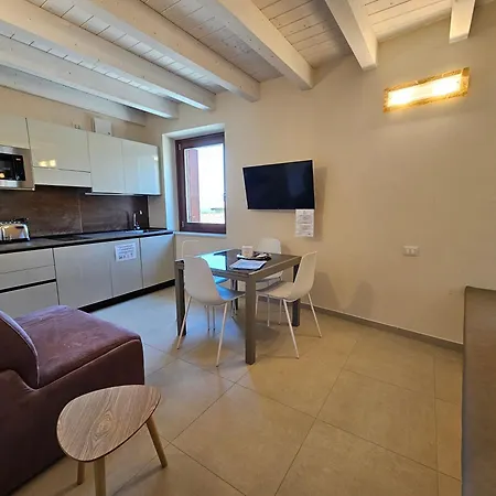 Residenza G&j - Regarda Travel Lazise