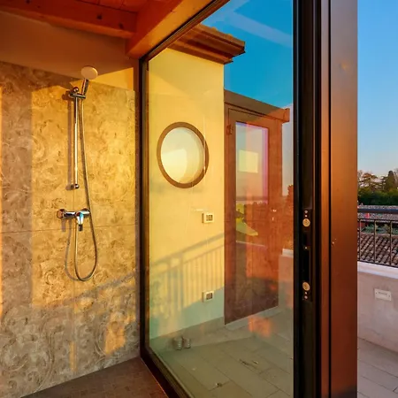 Residenza G&j - Regarda Travel Appartement